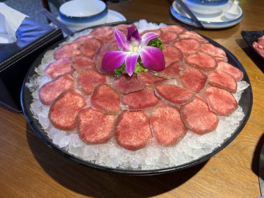 Buzlu Dilimlenmiş Sığır Dili.