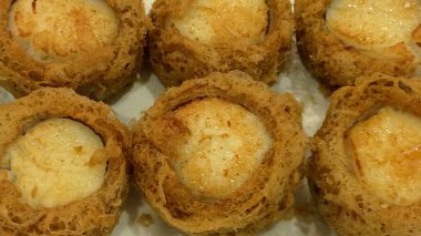 Singapur 'daki Jumbo Deniz Ürünleri' nde Yam Ring 'e sarılı neşter..