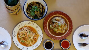 Tayland Baharatlı Yemek Masası, Tayland Restoranı.