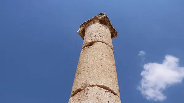 Kolommen Van Tempel Van Artemis Jerash Jordanië — Stockfoto