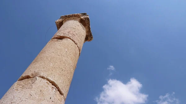 Colonnes Temple Artémis Jerash Jordanie — Photo