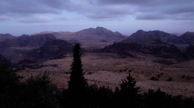 Wadi Musa 'da kaya oluşumu, Petra, Ürdün.