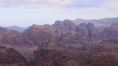 Wadi Musa 'da kaya oluşumu, Petra, Ürdün.