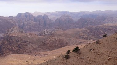 Wadi Musa 'da kaya oluşumu, Petra, Ürdün.