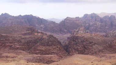 Wadi Musa 'da kaya oluşumu, Petra, Ürdün.