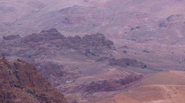 Wadi Musa 'da kaya oluşumu, Petra, Ürdün.