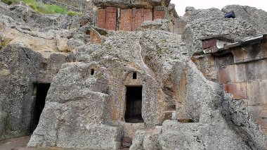 Ermenistan 'daki Geghard Tarihi ve Dünya Mirası Manastırı.