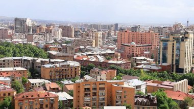 Ermenistan 'daki Erivan Şelalesi' nden Erivan şehir merkezinin görüntüsü.