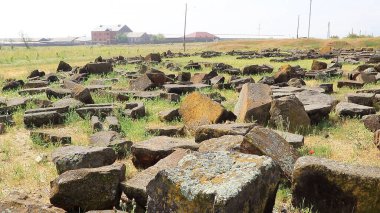 Ermenistan 'daki Zvartnots Katedrali' nin kalıntıları. 