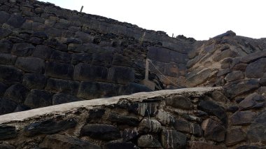 Güney Amerika, Peru 'daki Ollantaytambo' nun ana kalıntıları..