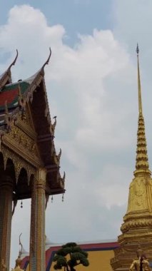 Wat Phra Kaew, Tayland, Bangkok 'un göbeğinde bir huzur sığınağı olarak ortaya çıktı..