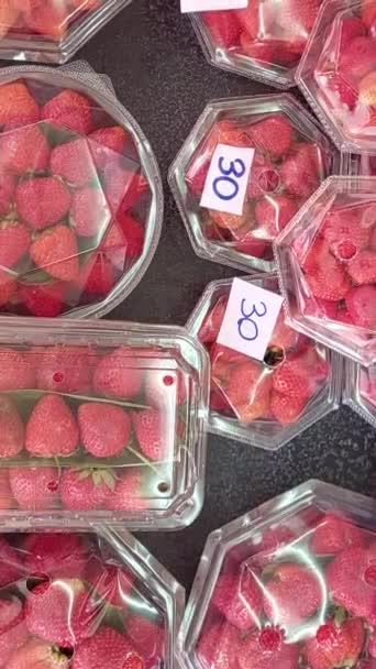新鮮なフルーツと焼き物 タイを提供するバンコクの店 — ストック動画