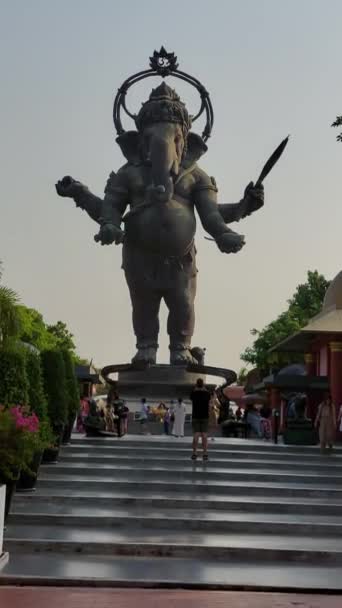 Estatua Ganesha Corazón Provincia Tailandesa Chachoengsao Simboliza Espíritu Unidad — Vídeo de stock
