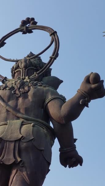 タイで世界一高いガネーシャ像のリアビュー — ストック動画