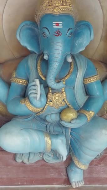 Ganesha Staty För Devotees Född Fredag — Stockvideo