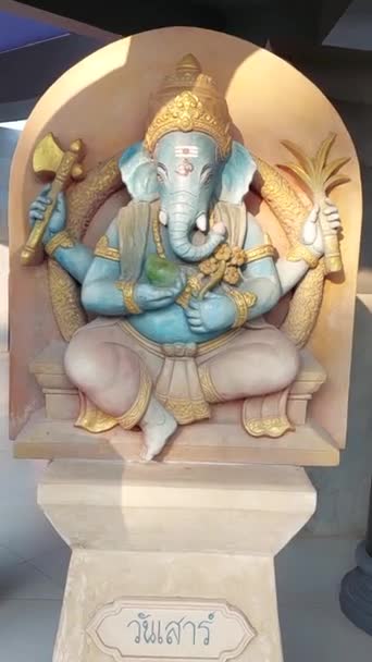 Ganesha星期六出生的被奉献者雕像 星期六 — 图库视频影像