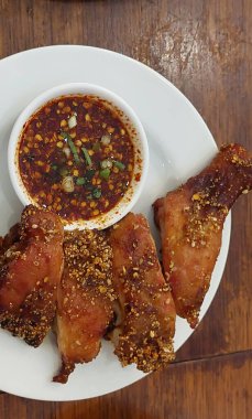 Kızarmış Pirinçli Izgara Tavuk, Bangkok Restoranı. 