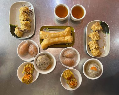 Sim Sum Delight with Tea