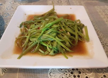 Chili ile Kızarmış Sabah Zaferi