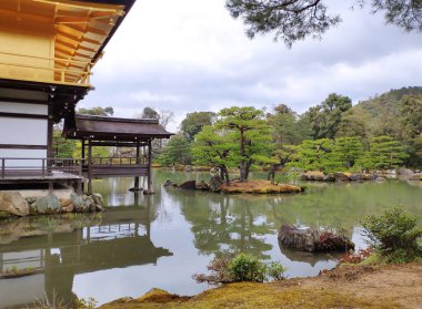 Kyoto 'daki UNESCO Dünya Mirası Alanı Altın Pavyon