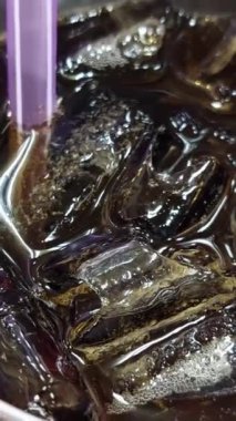 Soğuk Kola Bangkok 'ta Buzun Üzerinde, Restoran