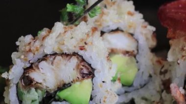 Çıtır Yengeç Yuvarlaması, Bangkok 'taki Japon Restoranı.