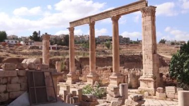 Antik Jerash şehri Ürdün 'ün en büyük ve büyüleyici Roma yeridir.