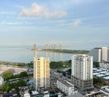 Hainan 'ın en büyük yat limanının gündüz manzarası. 