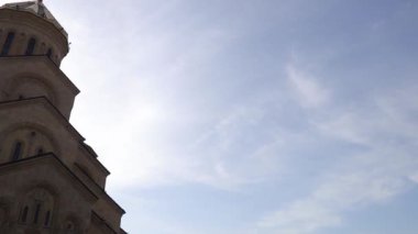 Tiflis 'in Kutsal Üçlü Katedrali, Sameba Katedrali olarak da bilinir.