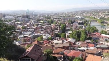 Tiflis ve Kura Nehri 'nin manzarası