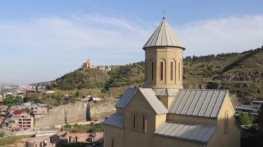 Tiflis, Gürcistan 'daki Narikala Kalesi' nde Aziz Nicholas Kilisesi