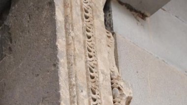 Garni Tapınağı 'nın Ermeni tarzı taş oymaları.