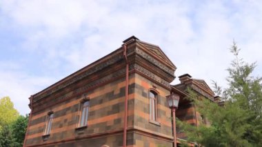 Ermenistan 'daki Etchmiadzin Katedrali' nde Monash 'ların evi