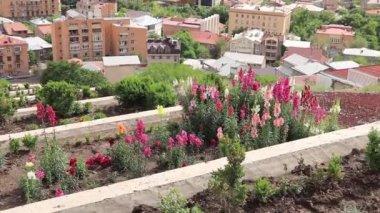 Erivan Şelalesi 'nin bakış açısından Erivan şehrinin manzarası