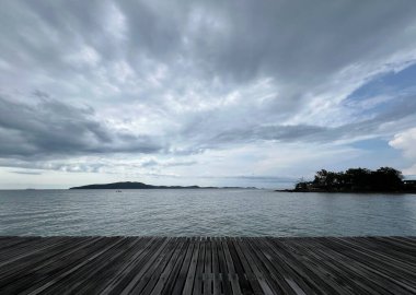 Tayland, Rayong 'da ahşap bir iskele.