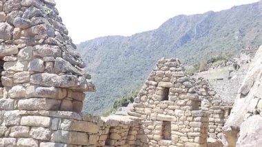 Machu Picchu 'daki İnka' nın antik taş düzenlemesi.