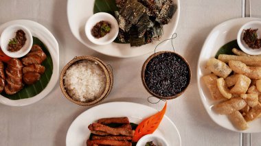 Luang Prabang tarzındaki aperatifler eşsiz tatları ve aşçılık geleneklerini ön plana çıkarıyor.