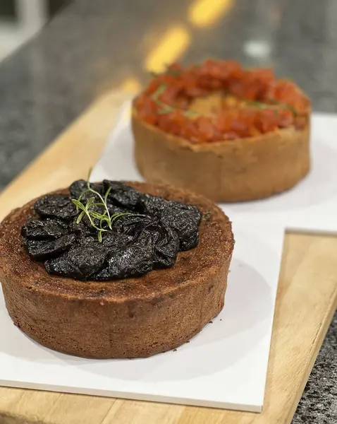 Aşçılık sınıfında Tatlı ve Kek Sunumu