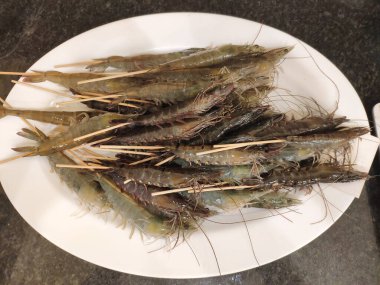 Çin Sıcak Çömleği için Şiş Çiğ Karides