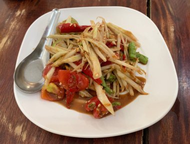 Bangkok Yerel Restoranında mayalanmış Papaya Salatası