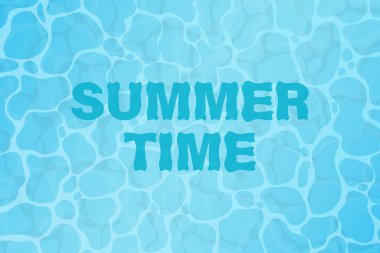 Yüzme havuzu manzaralı arka plan. Su yüzeyi arkaplanındaki yaz zamanı metni.