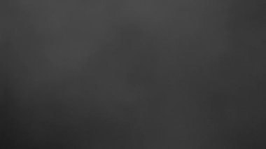 Kalıcı Duman Kütlesi, Yavaş Hareket. ARRI Alexa ile 120 fps hızla ArriRaw 'da çekilmiş, 23.98 fps QuickTime Apple ProRes 422 HQ ihraç edilmiş..
