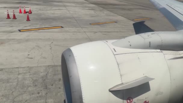 앤젤레스 2023 Lax 공항에서 비행기가 출발하는 웨스트 737 엔진에서 날개로 — 비디오