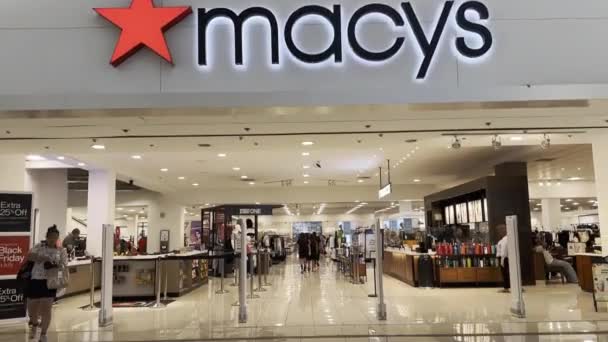 Glendale California Usa 2023 Shoppers Leaving Macy Store Glendale Galleria — Stock Video