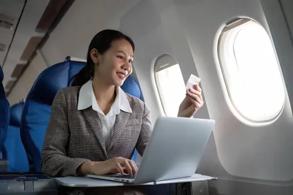 Attractive Asian Female Passenger Airplane Sitting Comfortable Seat Using Laptop — Stock Photo, Image