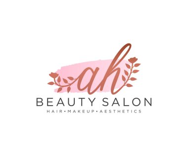 Kadınsı logo koleksiyonu kalıpları. İlk imzalı el yazısı logosu, düğün, moda, mücevher, butik, çiçek ve botanik, herhangi bir şirket veya işletme için yaratıcı şablona sahip..