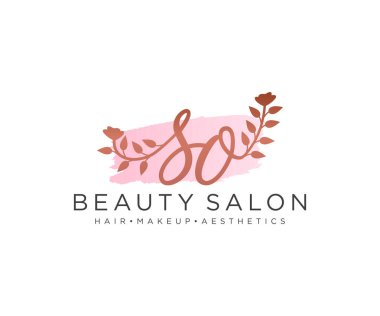 Kadınsı logo koleksiyonu kalıpları. İlk imzalı el yazısı logosu, düğün, moda, mücevher, butik, çiçek ve botanik, herhangi bir şirket veya işletme için yaratıcı şablona sahip..