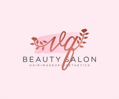 VQ kadın logo koleksiyonu şablonu. İlk imzalı el yazısı logosu, düğün, moda, mücevher, butik, çiçek ve botanik, herhangi bir şirket veya işletme için yaratıcı şablona sahip..