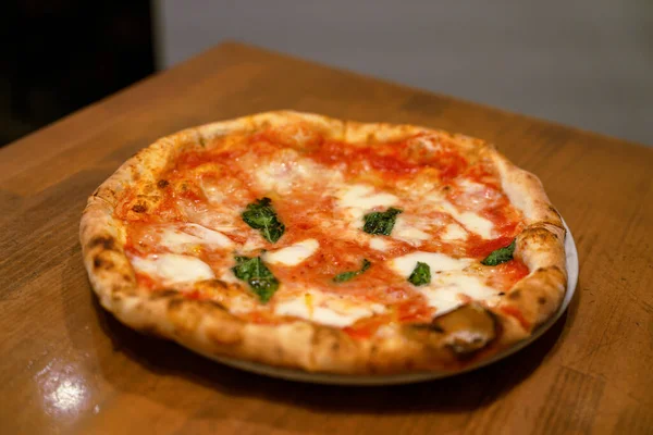 Pizza Margherita Neapolitan Pizza — Stock Photo, Image