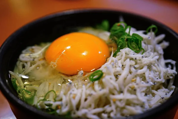 Leckere Frische Shizuoka Shirasu Donburi Reisschüssel Mit Baby Sardinen — Stockfoto